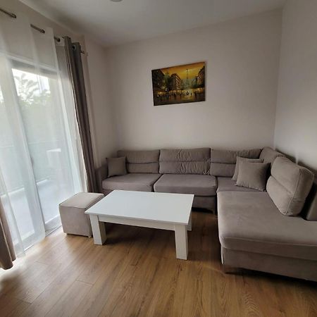 Enes Apartment Tirane Exteriör bild