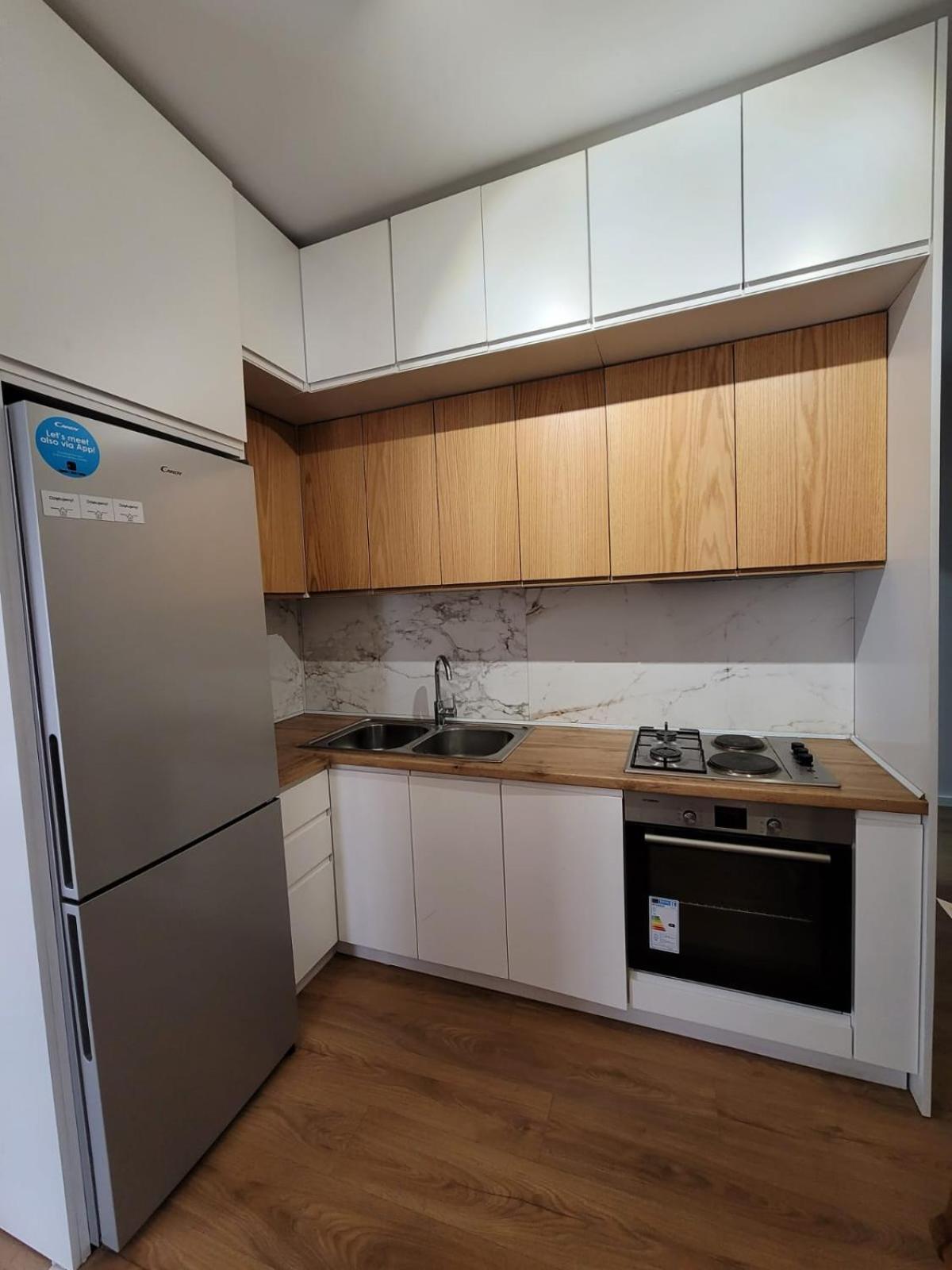 Enes Apartment Tirane Exteriör bild