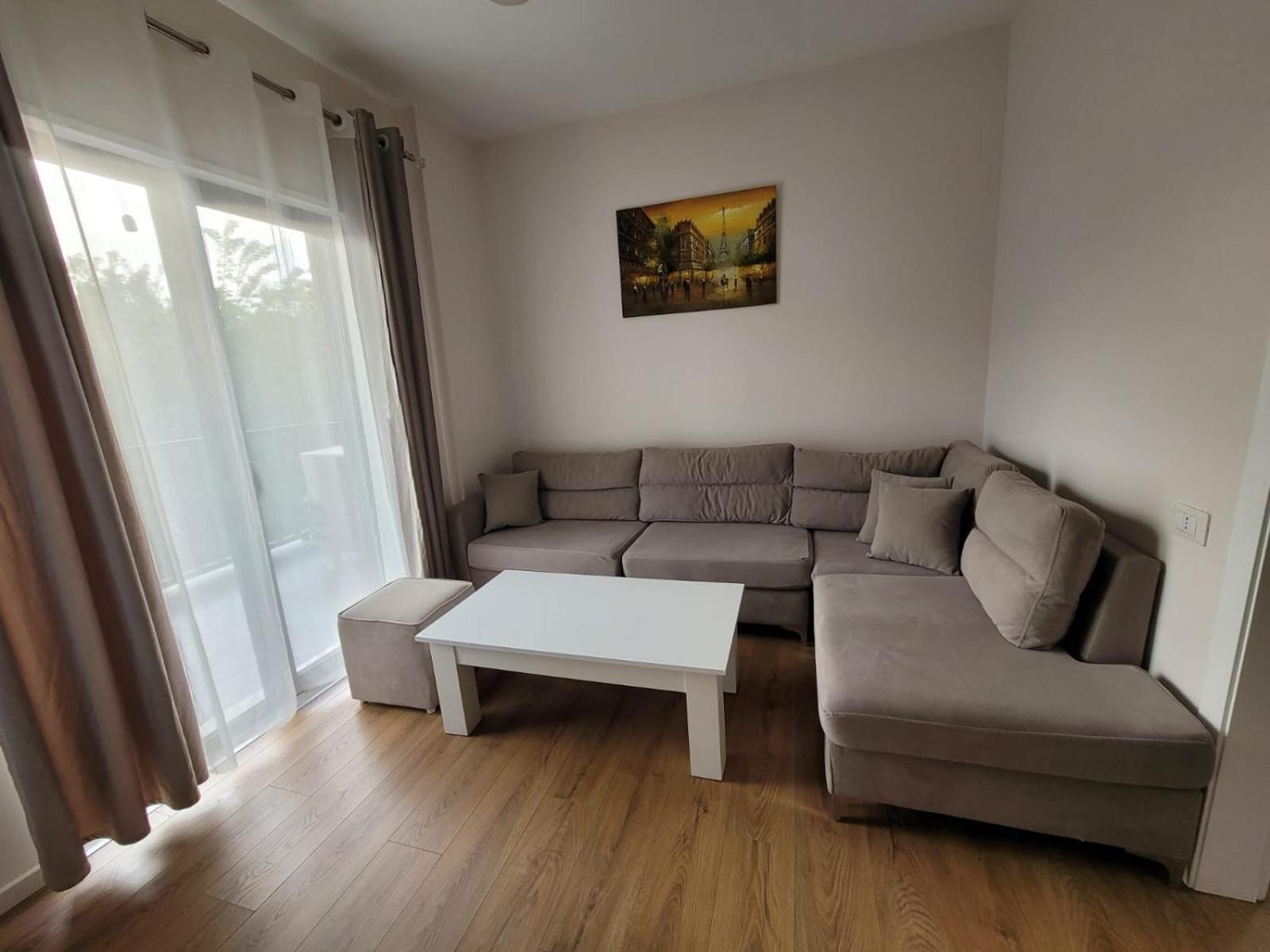 Enes Apartment Tirane Exteriör bild